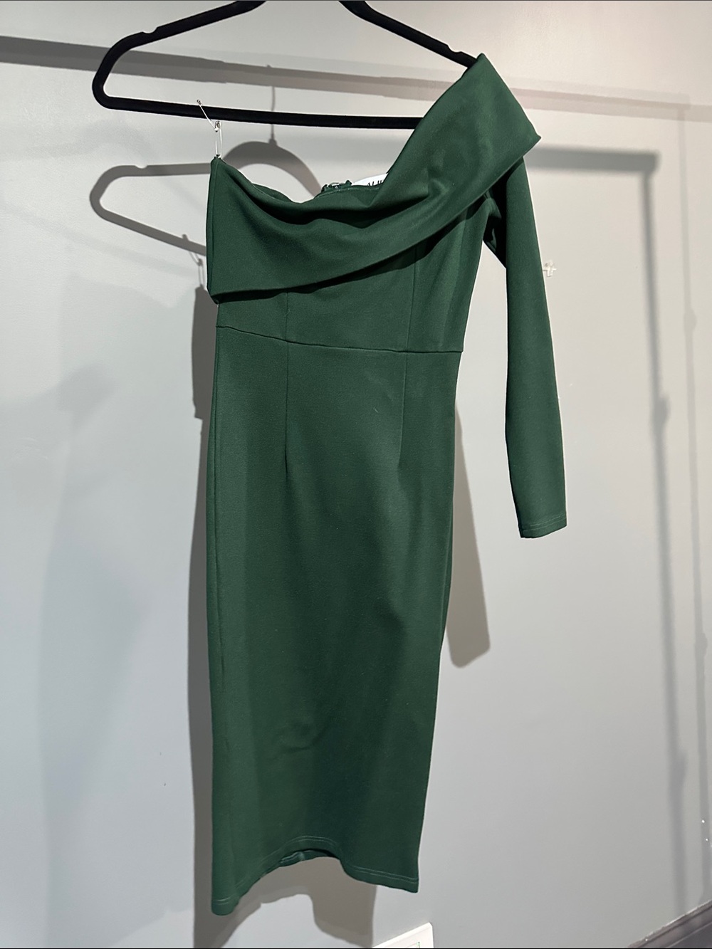 Asymmetric One-Shoulder Emerald Sheath Dress